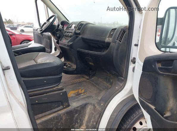 3C6TRVDG9HE537824 2017 RAM PROMASTER 2500 White Widok wnętrza z przodu