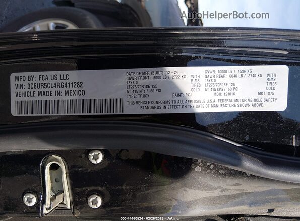 3C6UR5CL4RG411282 2024 RAM 2500 Black Engine compartment view