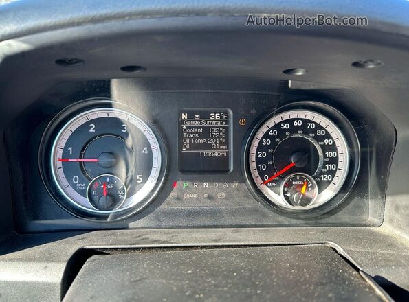 3C6UR5CL6GG133286 2016 RAM 2500 Gray Widok zestawu wskaźników