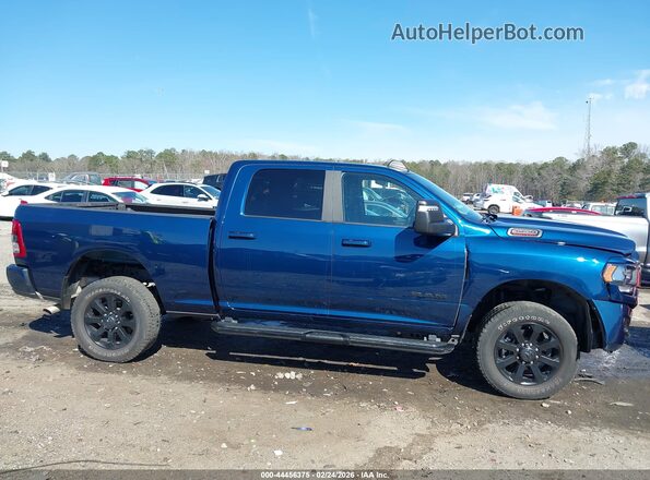 3C6UR5DJ9RG382875 2024 RAM 2500 Dark Blue Widok wnętrza z tyłu