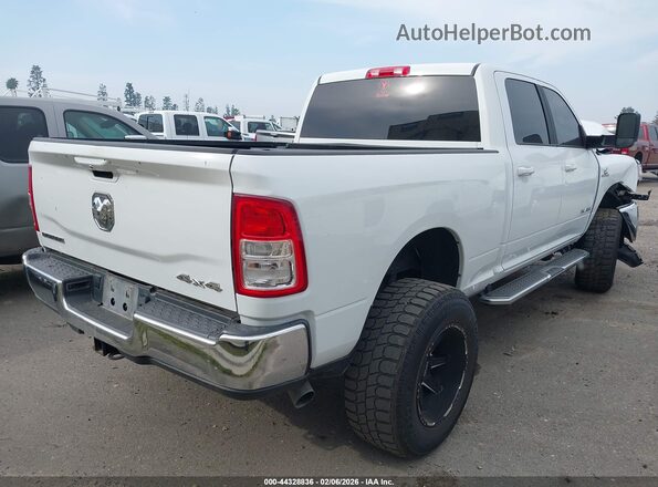 3C6UR5DL5NG297043 2022 RAM 2500 Белый Задняя правая четверть