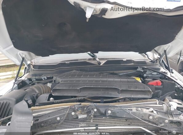 3C6UR5DL5NG297043 2022 RAM 2500 Белый Вид сзади