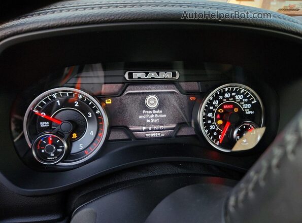 3C6UR5FL7KG554261 2019 RAM 2500 Черный Вид щитка приборов
