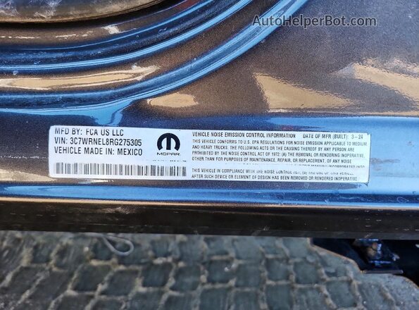3C7WRNEL8RG275305 2024 RAM 5500 Gray Vista del compartimento del motor