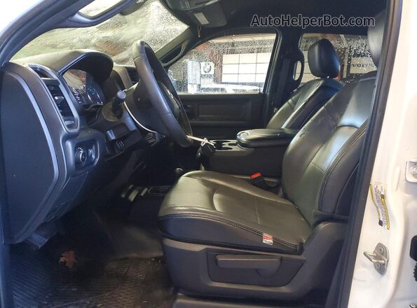 3C7WRTCL3NG265072 2022 RAM 3500 White Vista del salpicadero