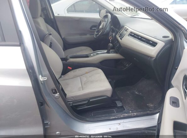 3CZRU5H30JG705945 2018 HONDA HR-V Silver Սալոնի դիմացի տեսք