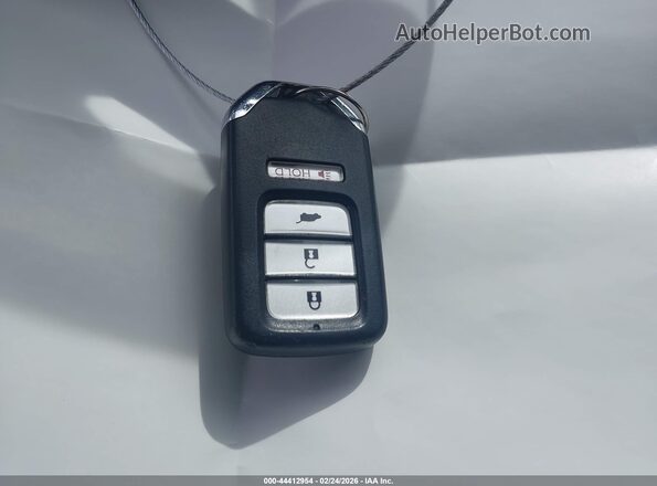 3CZRU5H73HM712435 2017 HONDA HR-V Red Dashboard view