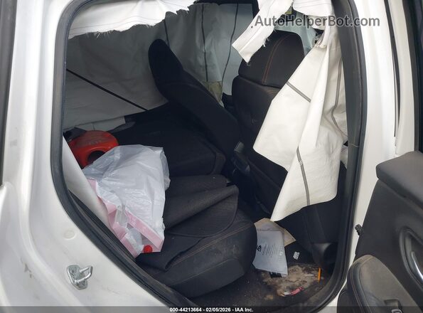 3CZRZ1H58PM724362 2023 HONDA HR-V White Widok naklejki z numerem VIN