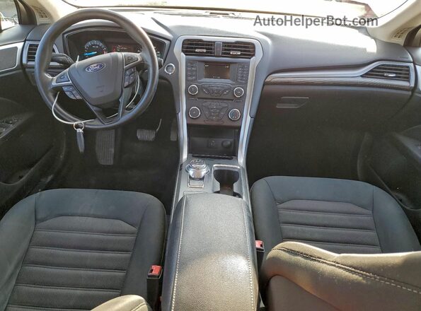 3FA6P0H71JR272541 2018 FORD FUSION Red Vista del salpicadero