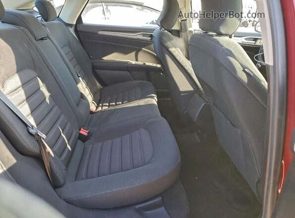 3FA6P0H71JR272541 2018 FORD FUSION Red Vista de los asientos traseros