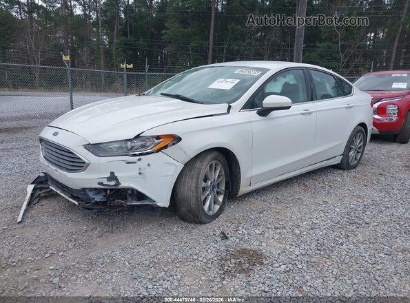 3FA6P0H77HR203752 2017 FORD FUSION White Przód lewy