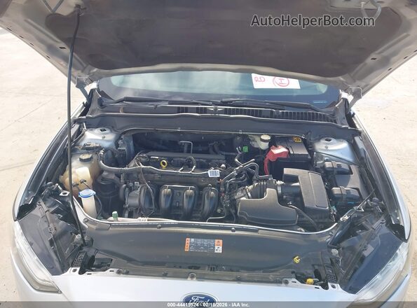 3FA6P0H79JR125903 2018 FORD FUSION Silver Вид ззаду