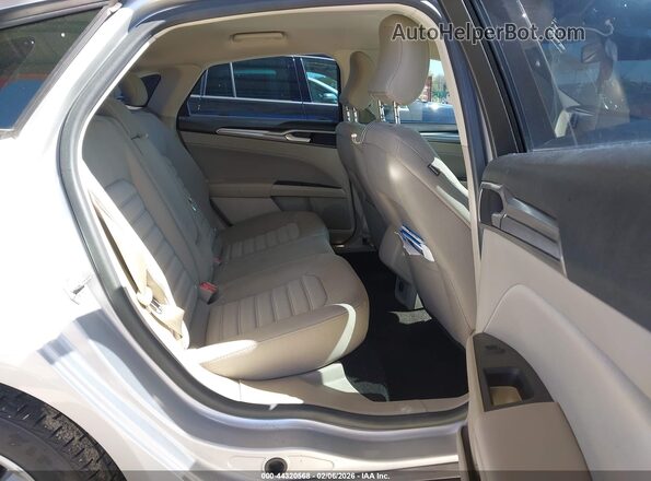 3FA6P0HD6JR285968 2018 FORD FUSION Silver VIN კოდის სტიკერის ხედი