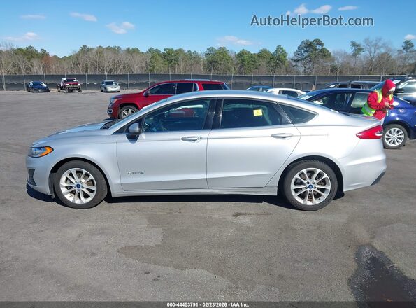 3FA6P0LU7KR205506 2019 FORD FUSION HYBRID Silver სალონის 360-გრადუსიანი ხედი
