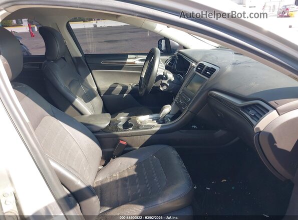 3FA6P0PU0GR304833 2016 FORD FUSION ENERGI Серебряный Вид салона спереди