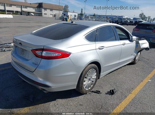 3FA6P0PU0GR304833 2016 FORD FUSION ENERGI Серебряный Задняя правая четверть