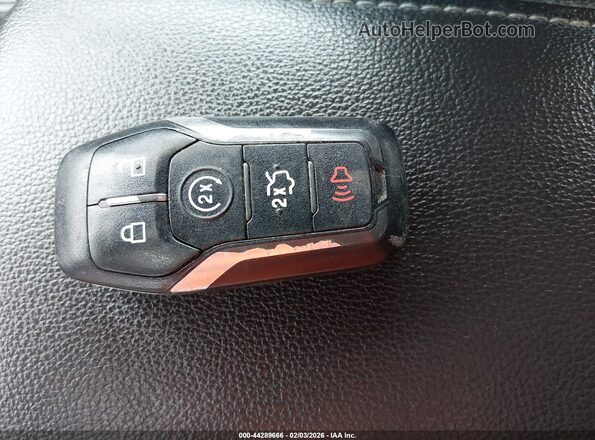 3FA6P0RU0GR108307 2016 FORD FUSION HYBRID Белый Вид панели приборов