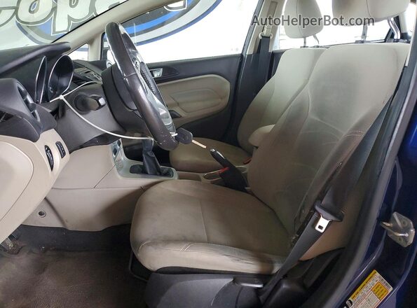 3FADP4BE7GM128830 2016 FORD FIESTA Синий Вид салона спереди