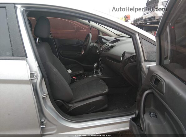 3FADP4BJ2JM111311 2018 FORD FIESTA Silver 