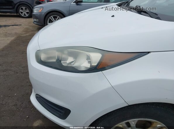 3FADP4BJ8GM141826 2016 FORD FIESTA Белый 