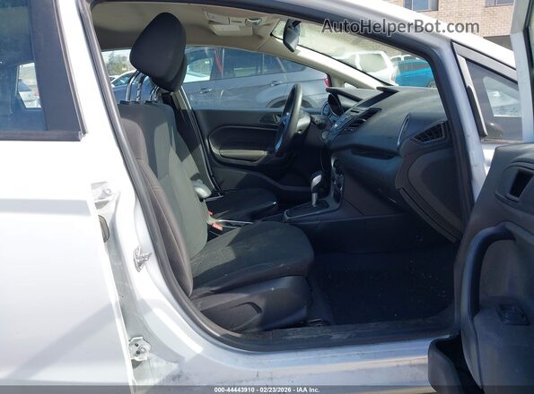 3FADP4EJ9KM157151 2019 FORD FIESTA White Widok wnętrza z przodu