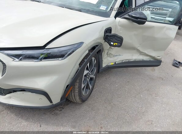 3FMTK1R42SMA49022 2025 FORD MUSTANG MACH-E Beige Front view