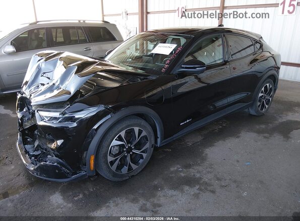 3FMTK1R48RMA21851 2024 FORD MUSTANG MACH-E Black Առջևի ձախ երեք քառորդ տեսարան