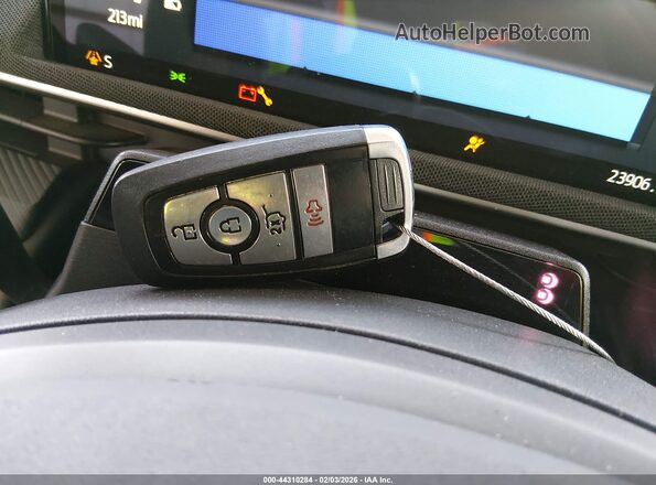 3FMTK1R48RMA21851 2024 FORD MUSTANG MACH-E Black Առջևի վահանակի տեսք