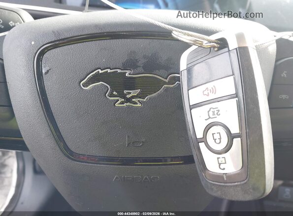 3FMTK1RM1MMA44025 2021 FORD MUSTANG MACH-E White Dashboard view