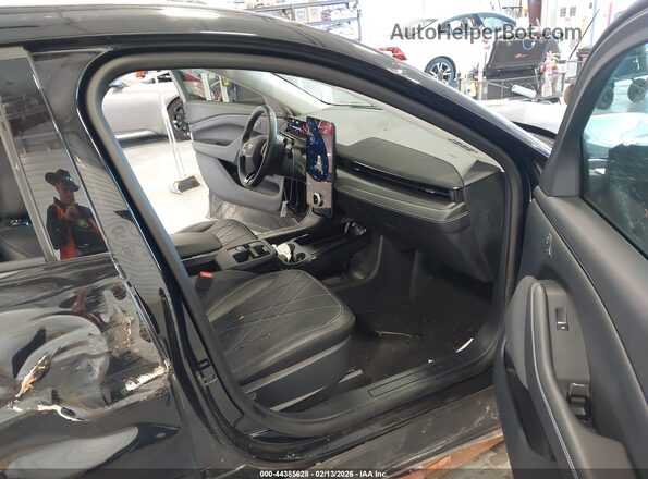3FMTK1S59SMA08616 2025 FORD MUSTANG MACH-E Black წინა სალონის ხედი