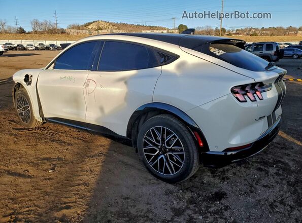 3FMTK3S5XRMA18741 2024 FORD MUSTANG MACH-E PREMI White 