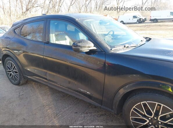 3FMTK3SU5RMA04706 2024 FORD MUSTANG MACH-E PREMI Black Սալոնի հետևի տեսք