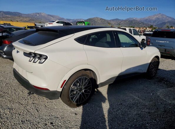 3FMTK3SU5SMA06946 2025 FORD MUSTANG MACH-E PREMI White 