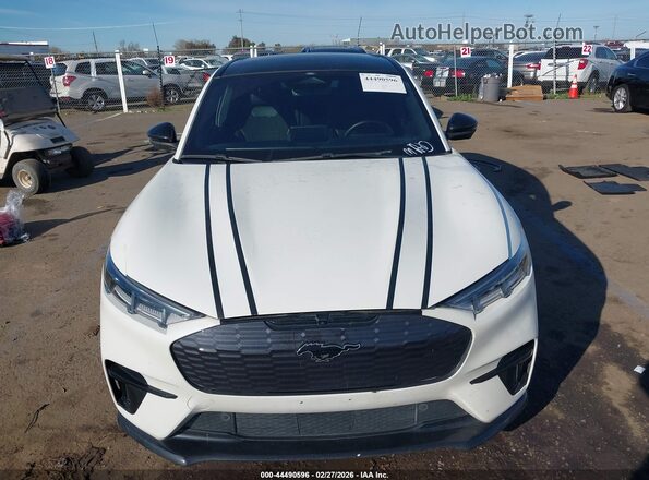 3FMTK4SEXPMA17317 2023 FORD MUSTANG MACH-E White Widok zestawu wskaźników