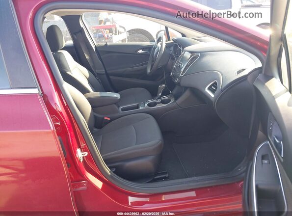 3G1BE6SM6JS642142 2018 CHEVROLET CRUZE Red წინა სალონის ხედი
