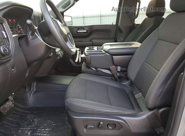 3GCUDCEDXRG306621 2024 CHEVROLET SILVERADO Серебряный Вид салона спереди