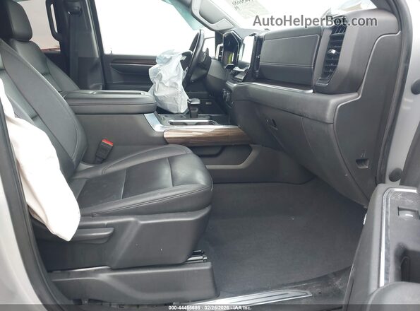 3GCUDFED0NG618992 2022 CHEVROLET SILVERADO Silver Vista interior delantera