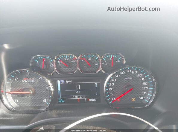 3GCUKRECXJG645139 2018 CHEVROLET SILVERADO Black Vista de los asientos traseros