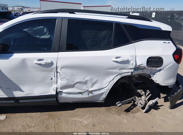 3GKALMEGXPL177696 2023 GMC TERRAIN Белый Вид спереди