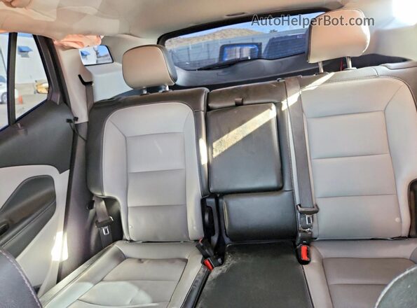 3GKALPEG6RL322981 2024 GMC TERRAIN Red Rear seats view