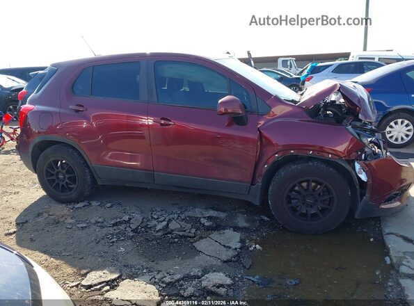 3GNCJKSB2HL132977 2017 CHEVROLET TRAX Red Rear interior view
