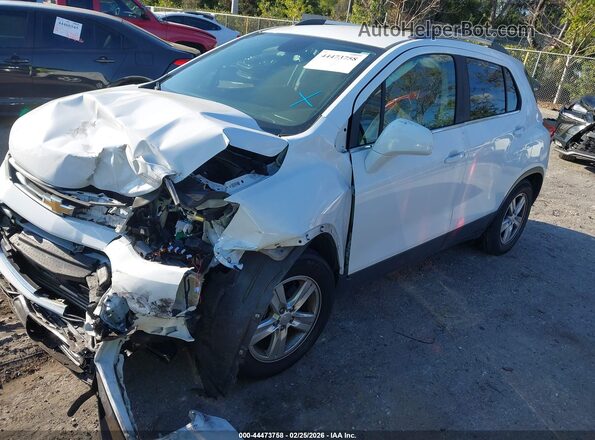 3GNCJLSB4KL313592 2019 CHEVROLET TRAX Белый Передняя левая четверть