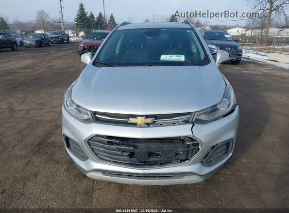 3GNCJPSB7KL358176 2019 CHEVROLET TRAX Silver Սարքավորումների վահանակի տեսք