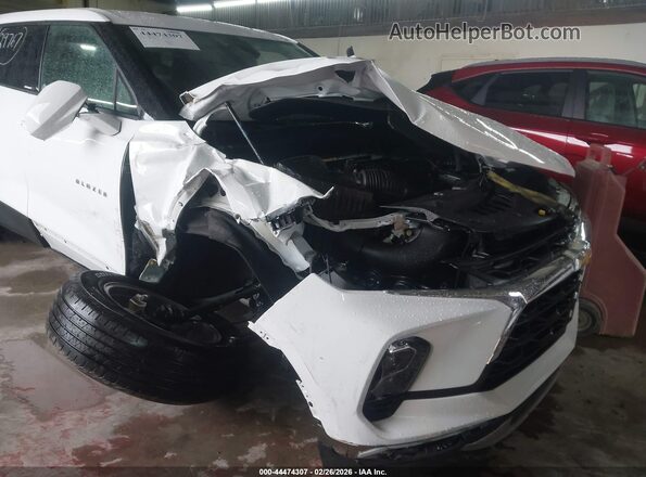3GNKBCR4XSS235647 2025 CHEVROLET BLAZER Белый Вид спереди