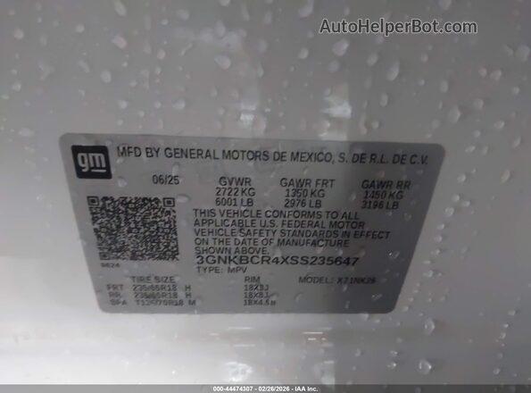 3GNKBCR4XSS235647 2025 CHEVROLET BLAZER Белый Вид подкапотного пространства