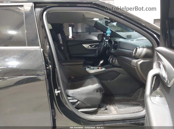 3GNKBHR40LS667467 2020 CHEVROLET BLAZER Черный Вид салона спереди