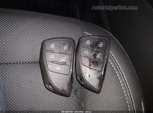 3GNKDBRM4SS171867 2025 CHEVROLET OTHER Blue Vista del salpicadero