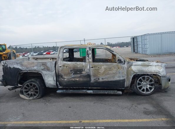 3GTP1PEJ9JG443671 2018 GMC SIERRA Black Widok zestawu wskaźników