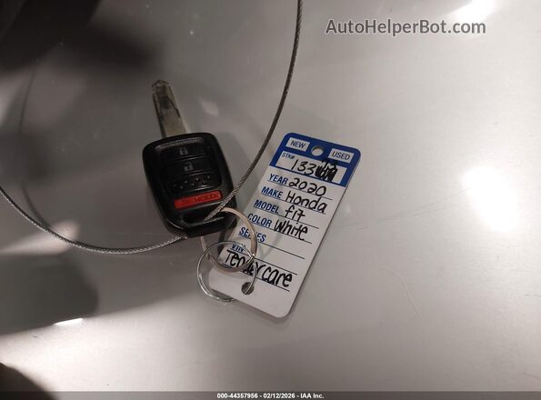 3HGGK5H42LM708962 2020 HONDA FIT White წინა პანელის ხედი