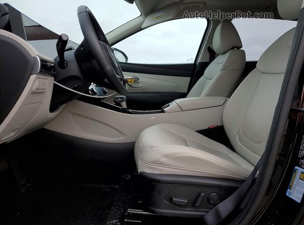 3KMJCCDE5SE019749 2025 HYUNDAI TUCSON Черный Вид салона спереди
